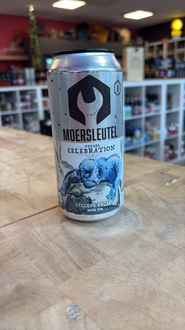 Moersleutel - 9 Years: Cyclopse Escape